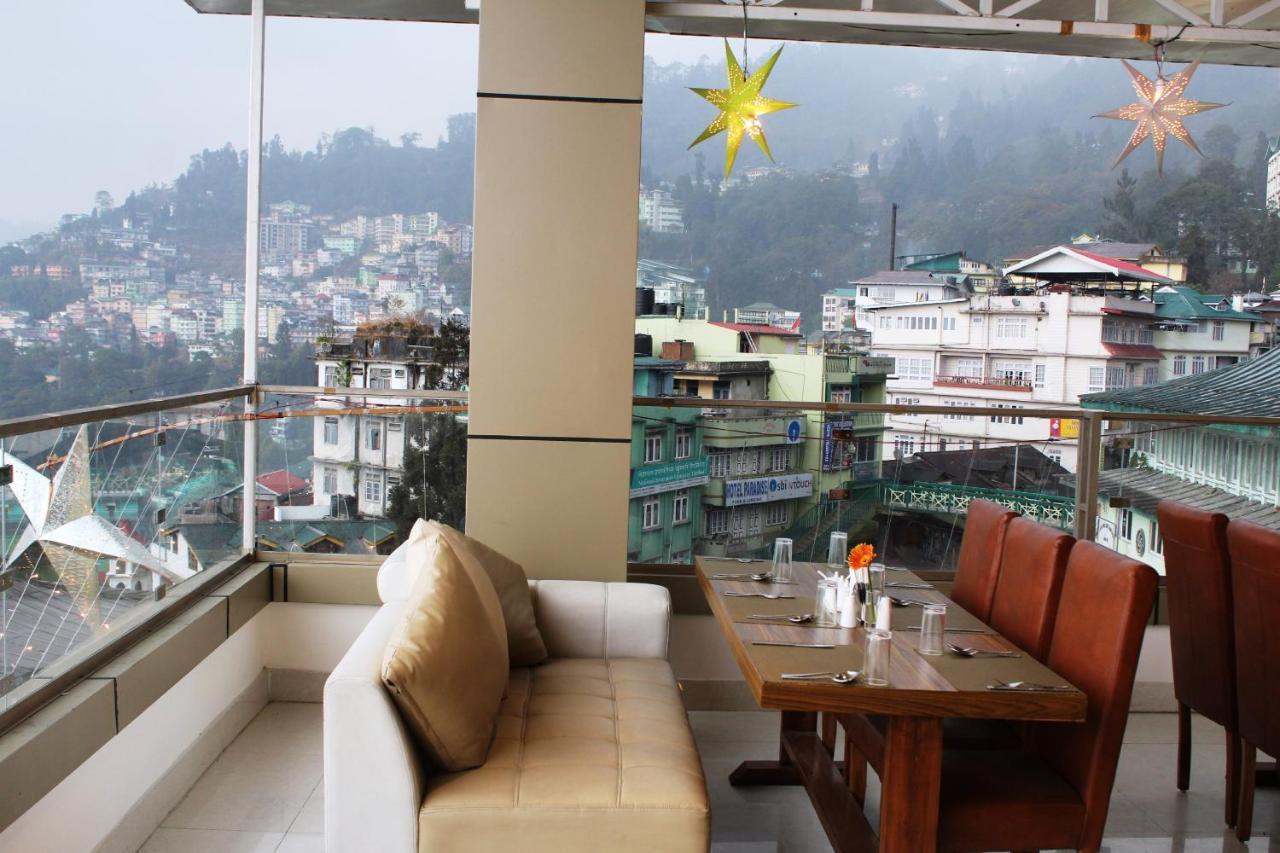Mann Dechen And Palmo, Mg Marg, Gangtok Hotel Luaran gambar